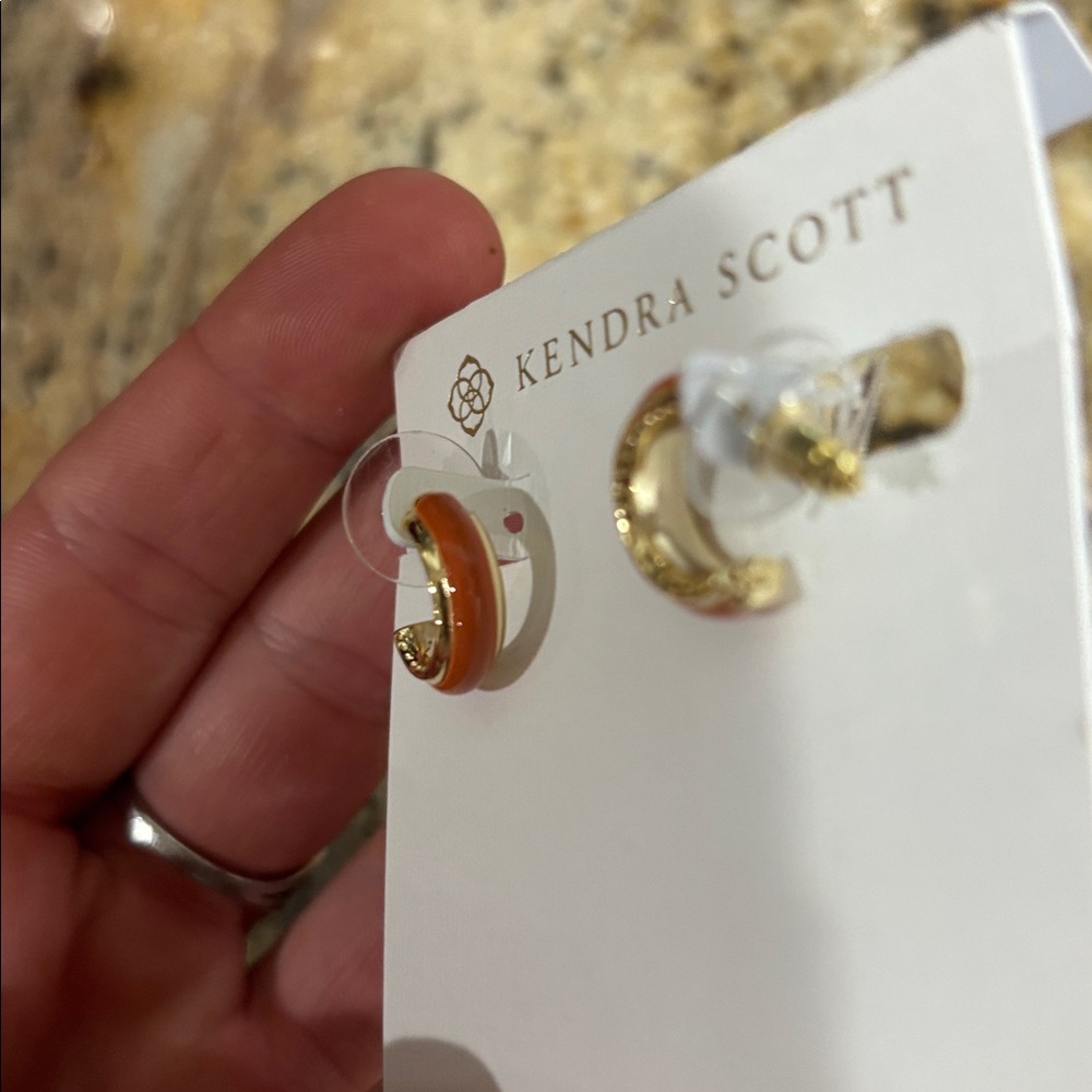 Kendra Scott Gold and Orange Ainsley Huggies NWT - Picture 3 of 3